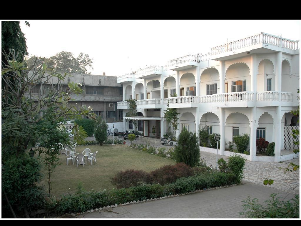 Saheli Palace Udaipur Exteriör bild